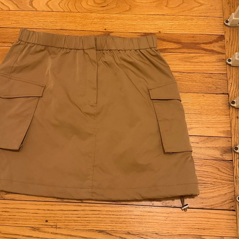 Babaton Aritzia Vessel Skirt Size 6 Tan Cargo Utility Mini new without tags - Picture 5 of 12
